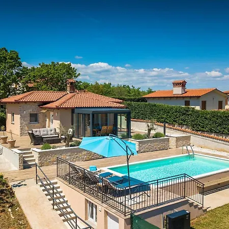 Krasna Kuca Holiday home Pula