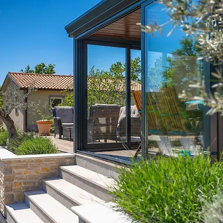 Krasna Kuca 別荘 *