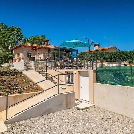 Krasna Kuca 別荘 *