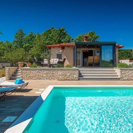 Holiday home Krasna Kuca *