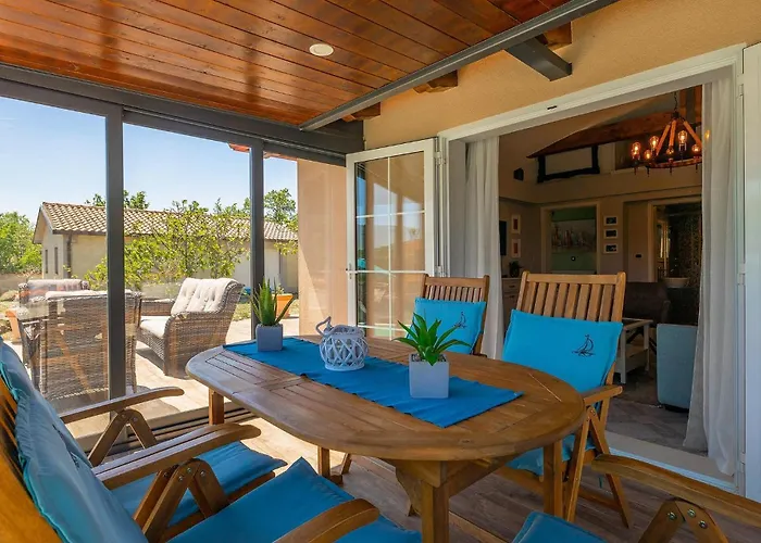 Semesterbostad Krasna Kuca *